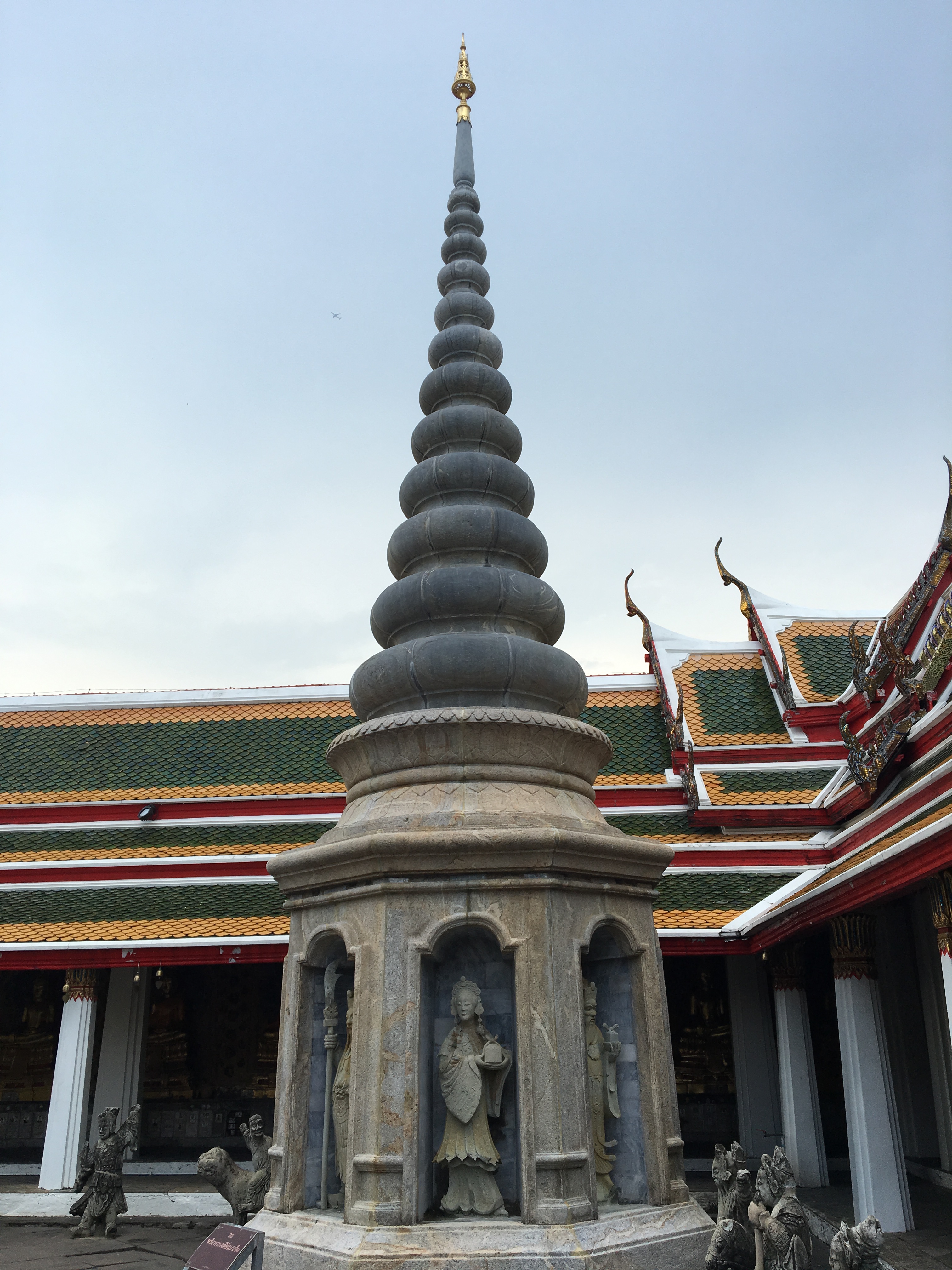 Near wat arun